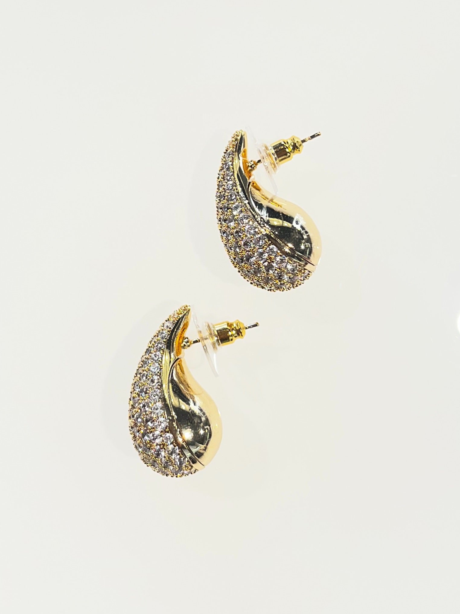 Orecchini GOCCIA pavé gold