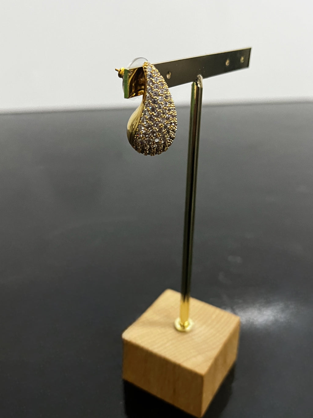 Orecchini GOCCIA pavé gold